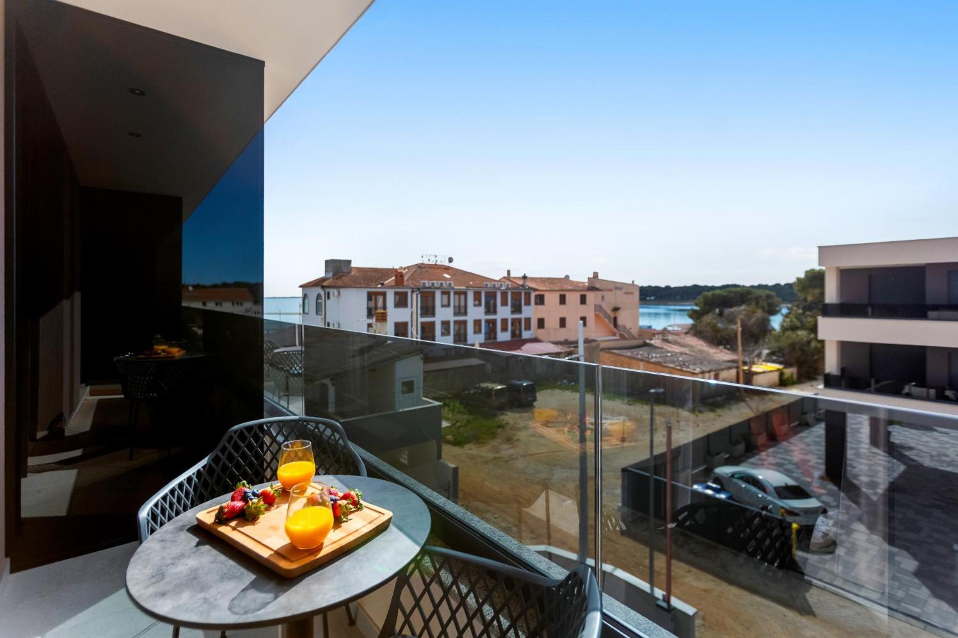 Fly Rooms Medulin - 50M From The Beach - New 2024 客房 照片